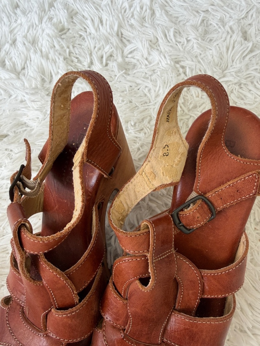 BedStu Bed Stu Caitlin II Tan Rustic Platforms Size 8.5 - Picture 7 of 7